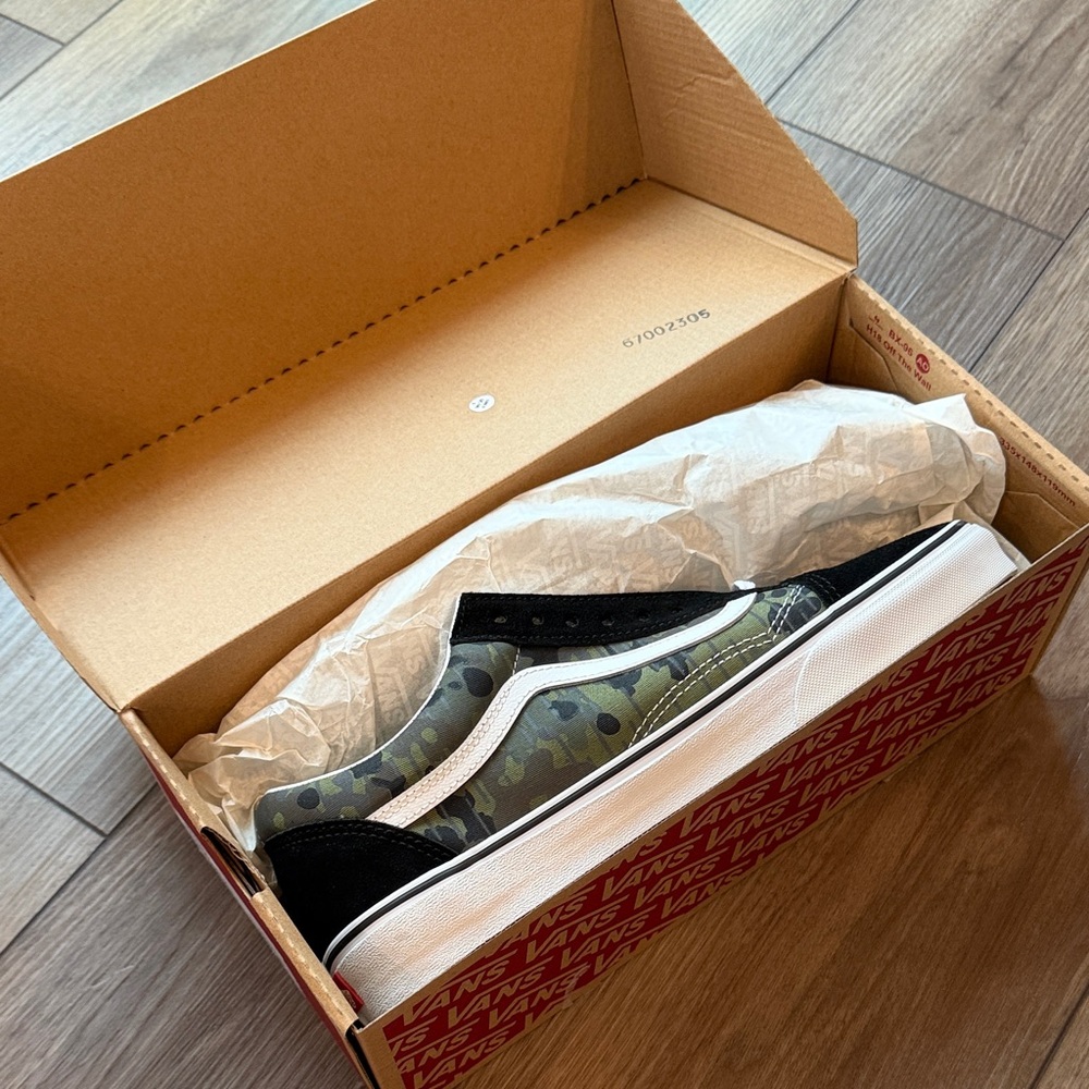 Vans Camouflage and Black Men's Shoes